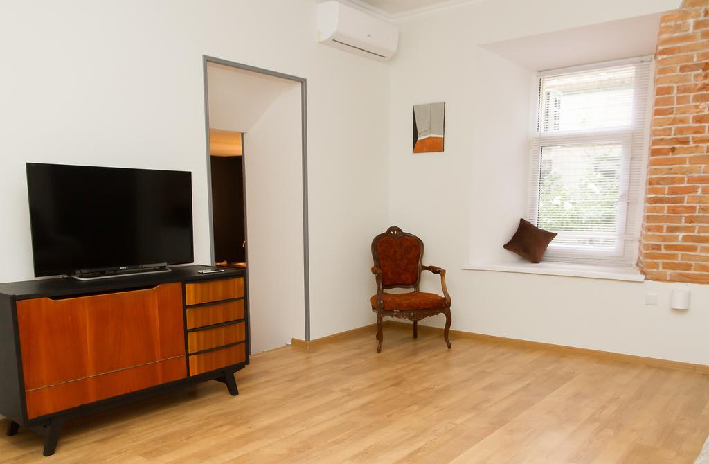 Apartment In The Center Of Odessa Exterior foto